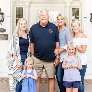 Meet your Posher, Michele